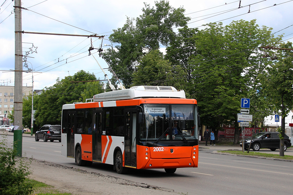 Пенза, УТТЗ-6241-20 № 2002