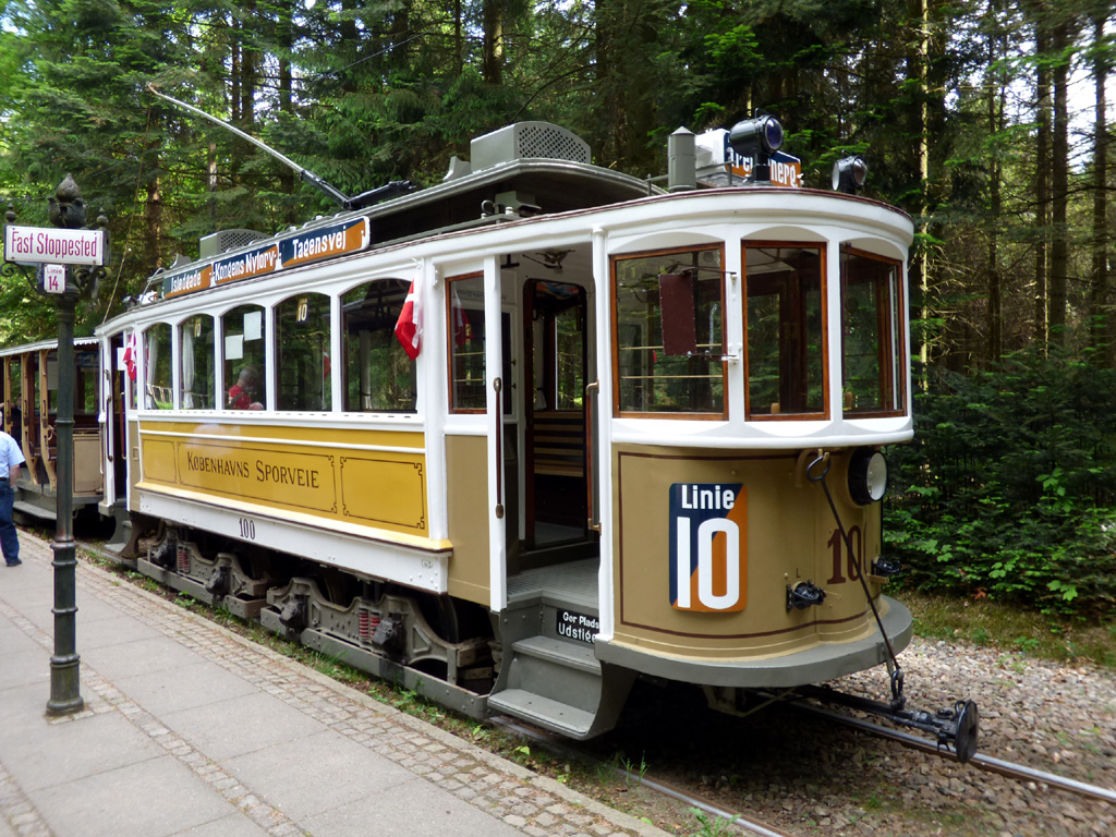 Скьолленесхольм, Четырёхосный моторный вагон № 100; Скьолленесхольм — 40-летний юбилей музея — 26.05.2018.