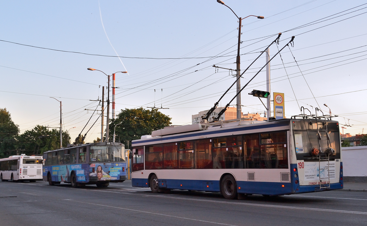 Краснодар, ЗиУ-682Г [Г00] № 084; Краснодар, СВАРЗ-МАЗ-6275 № 190