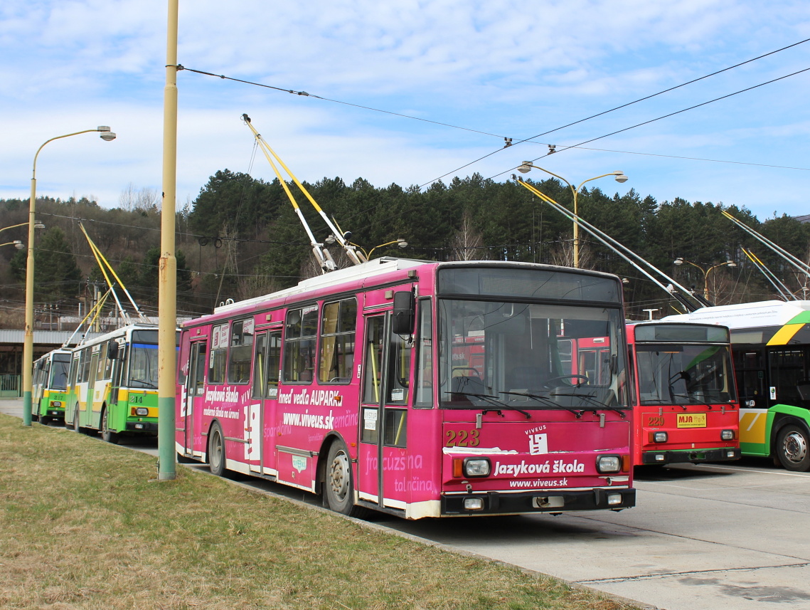 Жилина, Škoda 14Tr14/7 № 223