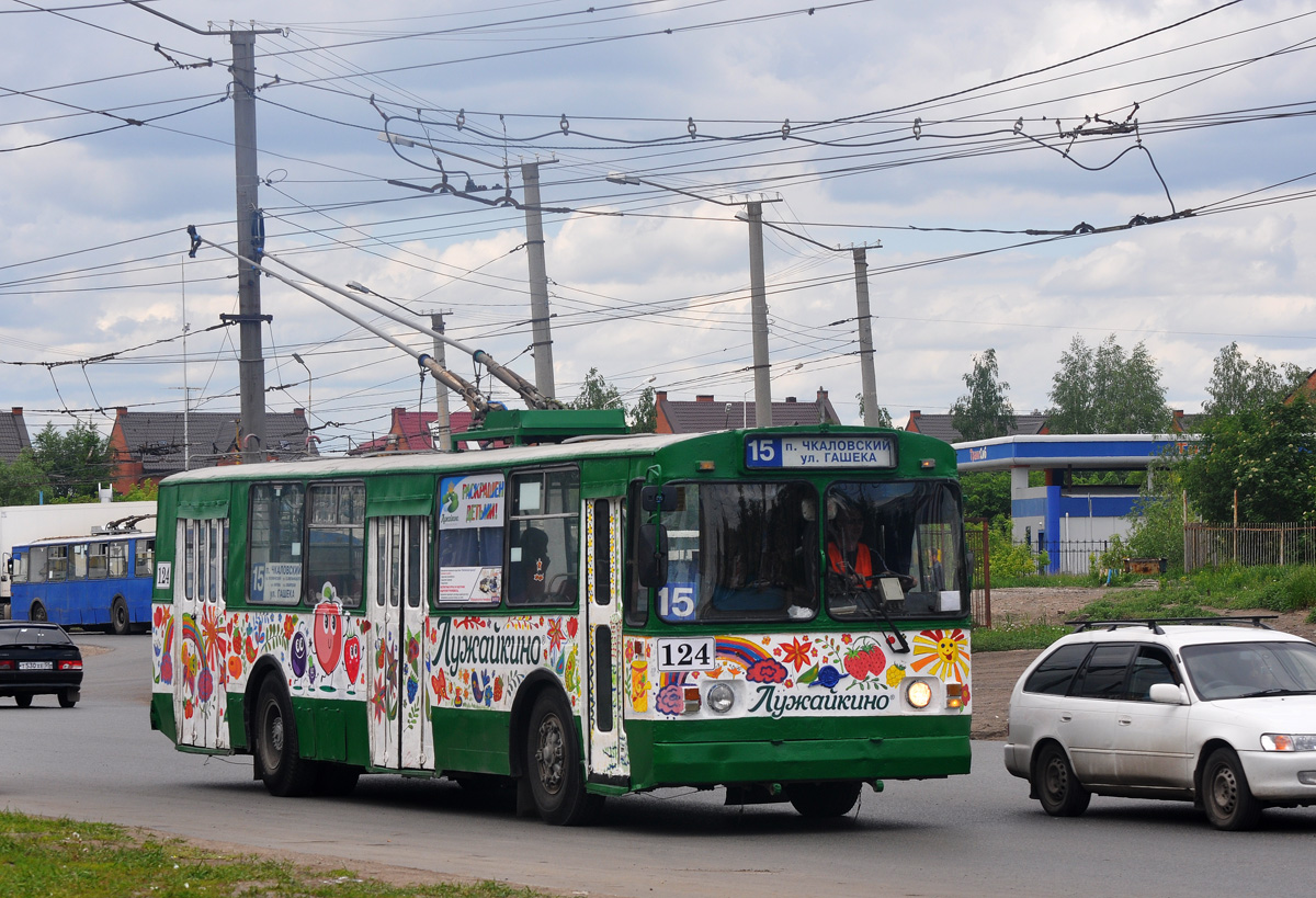 Омск, ЗиУ-682Г [Г00] № 124; Омск — 06.2014, 2015, 2017, 2018, 2019, 2023, 2024, 2025 — Акция "Раскрась троллейбус"