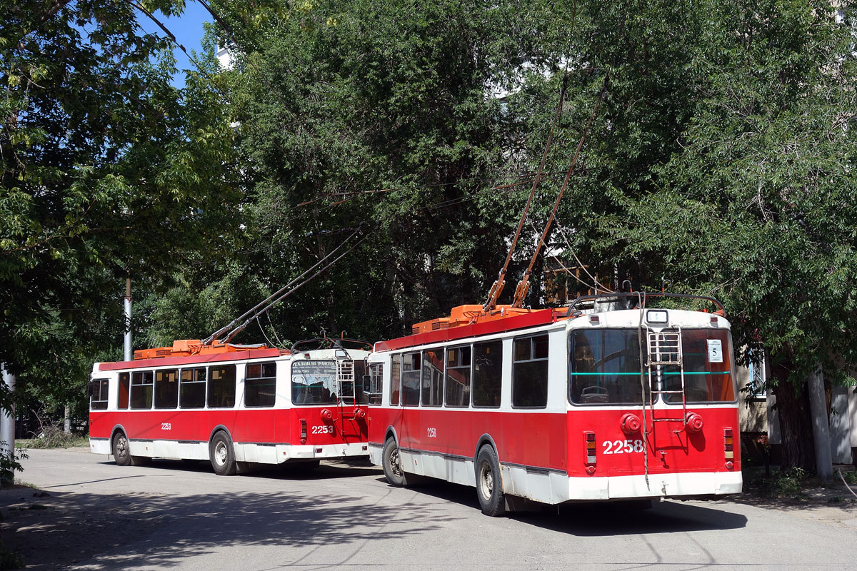 Саратов, ЗиУ-682Г-016.02 № 2258