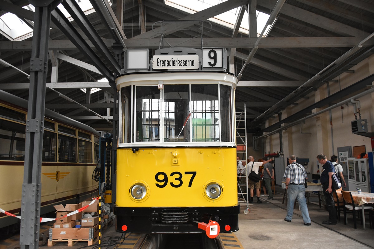 Дрезден, Двухосный моторный Dresden № 937 (201 302)