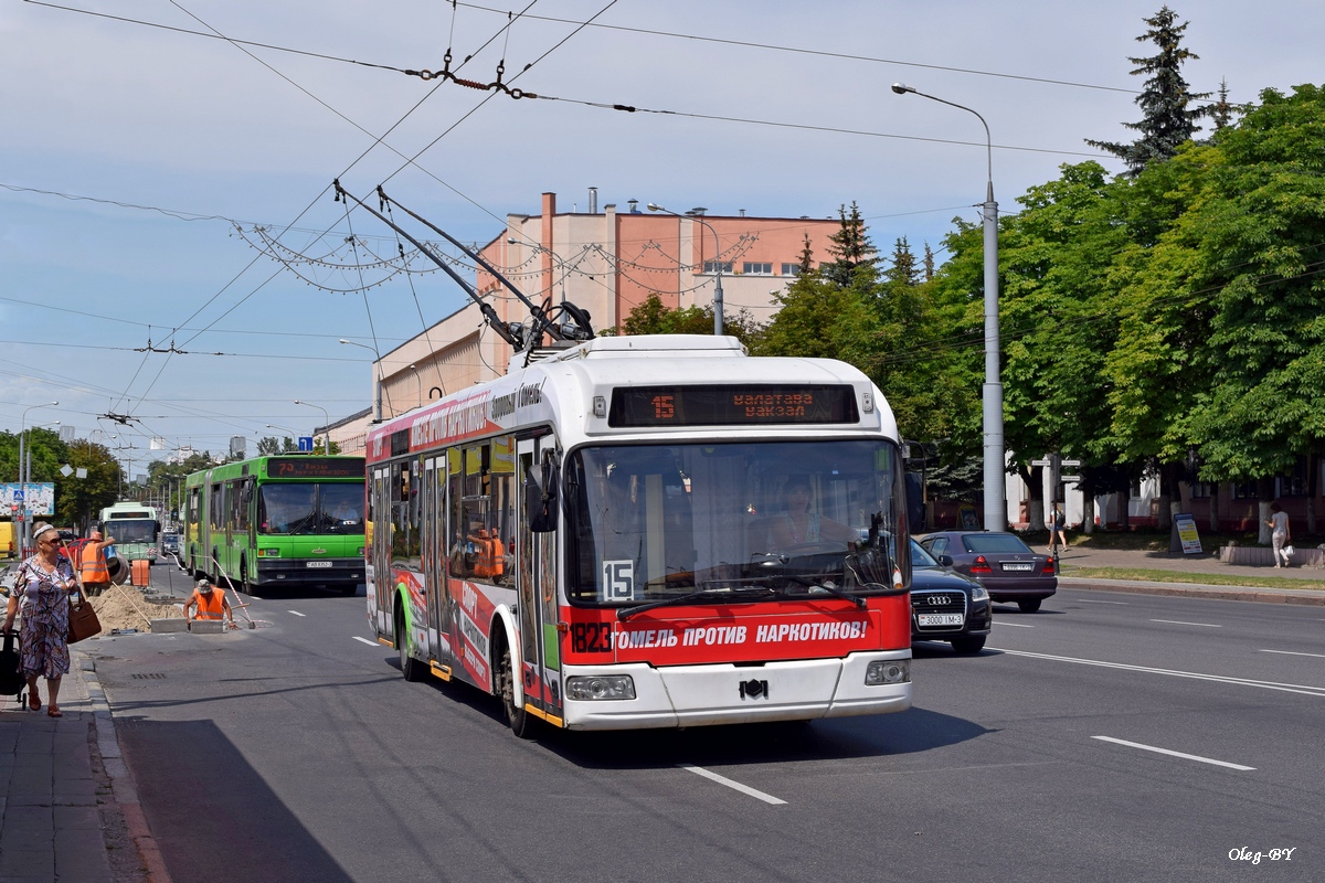 Гомель, БКМ 321 № 1823