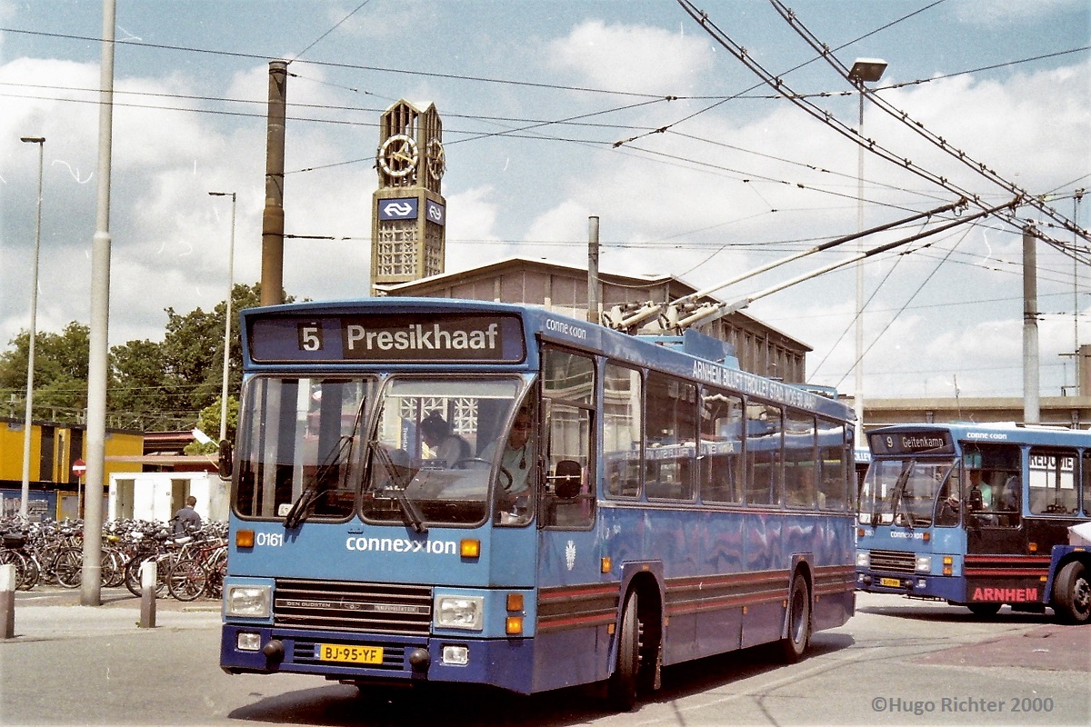 Arnhem, DAF Den Oudsten B79T-KM560 / Kiepe č. 0161