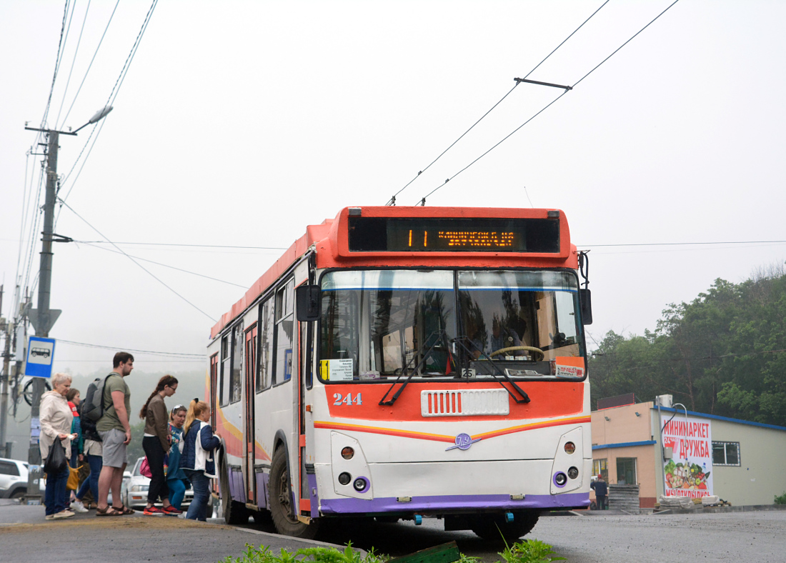 Vladivostok, ZiU-682G-016.02 nr. 244