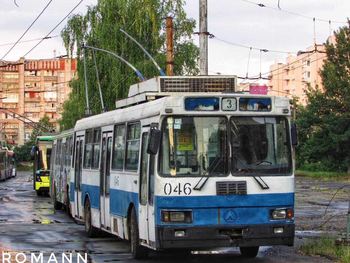Львів, ЛАЗ-52522 № 046