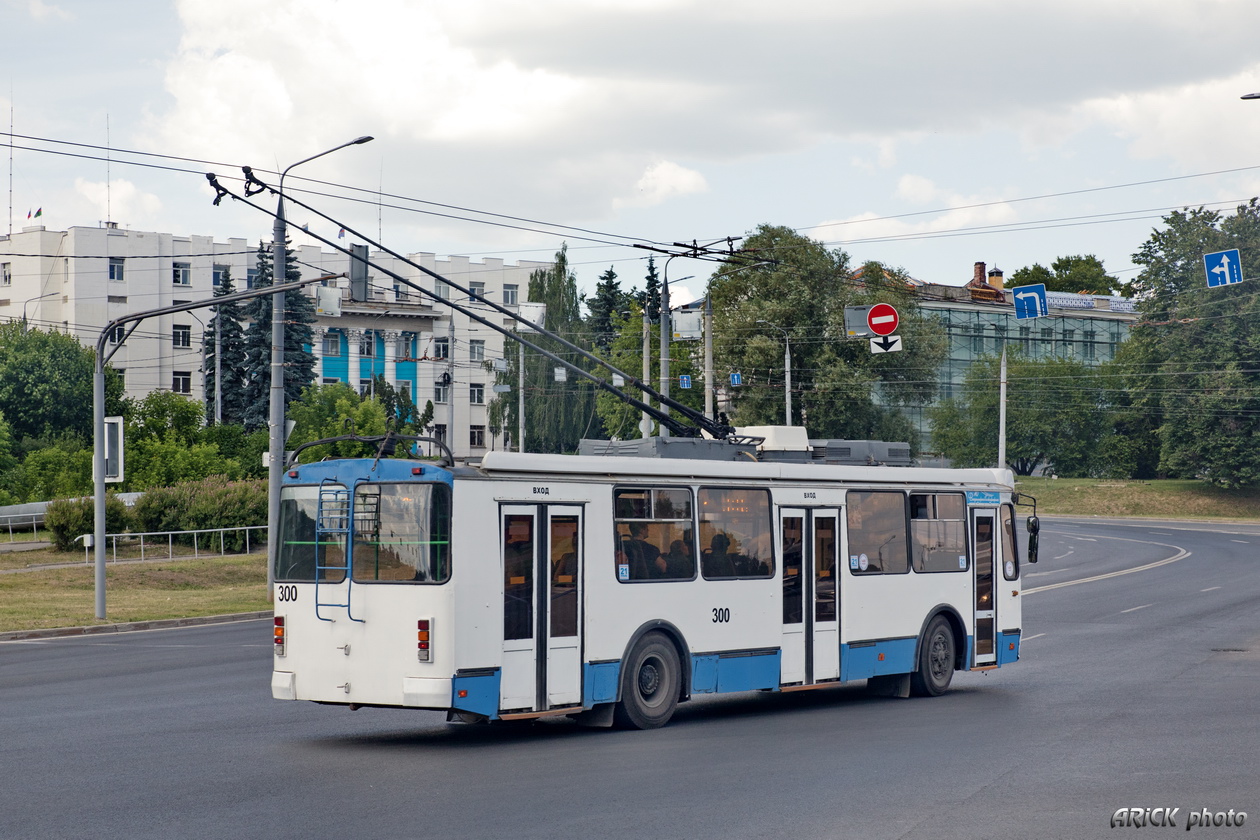 Владимир, ЗиУ-682Г-016.04 № 300