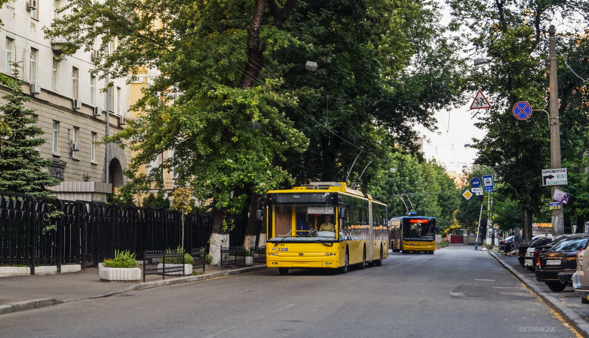 Кіеў, Богдан Т90110 № 2328; Кіеў — Служебный троллейбусный линии