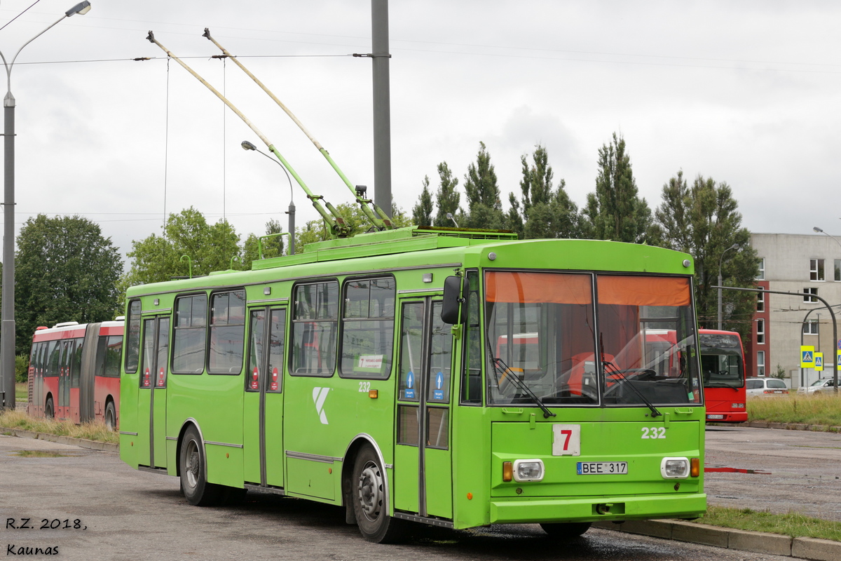 Каунас, Škoda 14Tr02 № 232