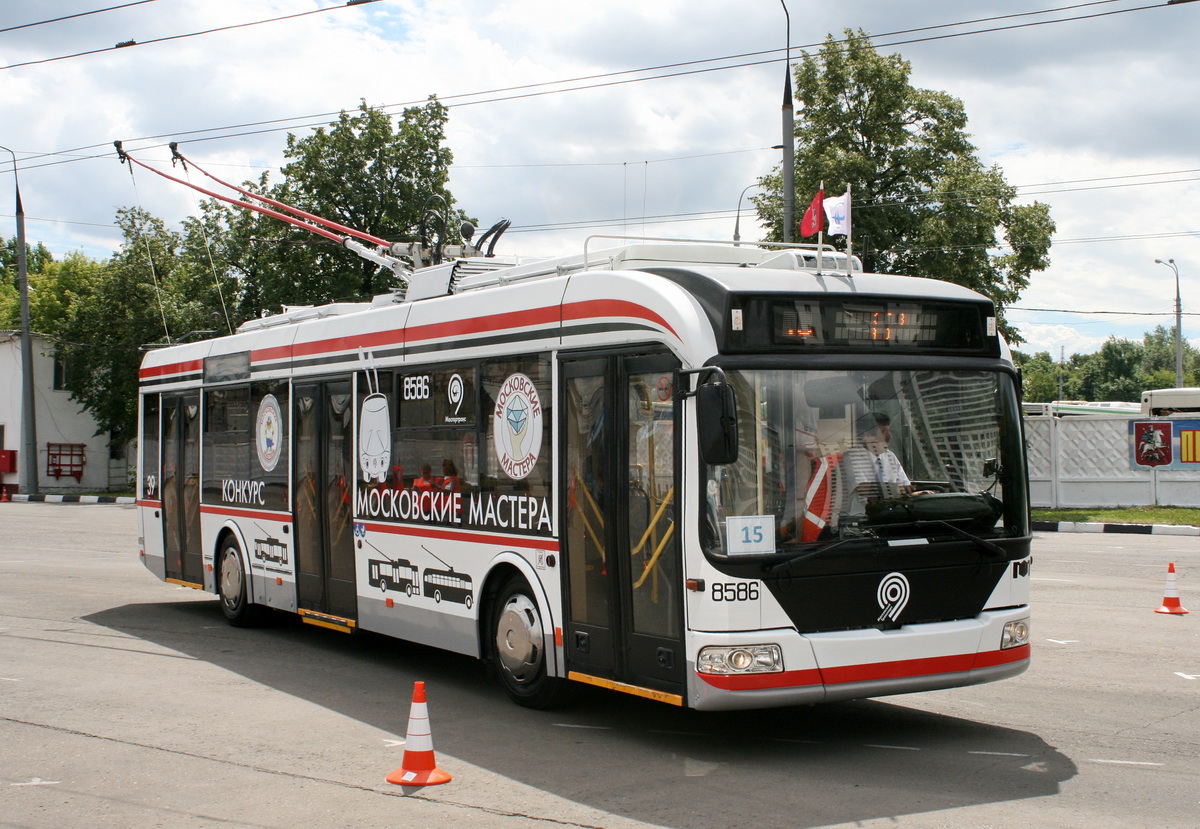 Москва, БКМ 321 № 8586