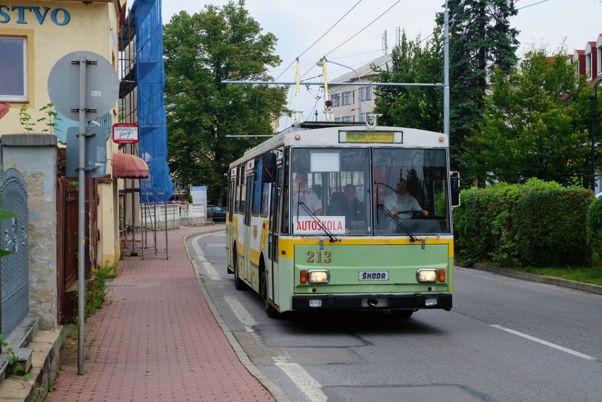 Жилина, Škoda 14Tr14/7 № 213