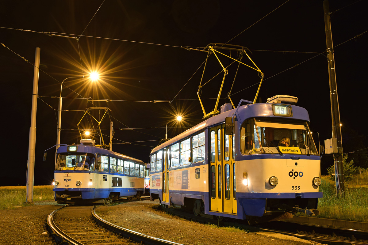 Острава, Tatra T3SUCS № 957; Острава, Tatra T3SUCS № 933