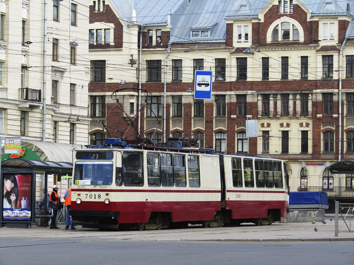Saint-Petersburg, LVS-86K č. 7018