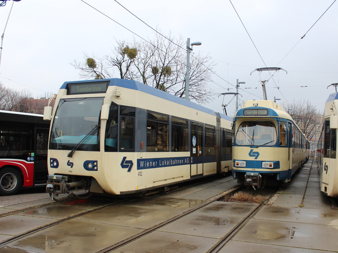 Vienna, Bombardier 400 № 412; Vienna, SGP 100 № 4-110 Vienna, Bombardier 400 № 412; Vienna, SGP 100 № 4-110