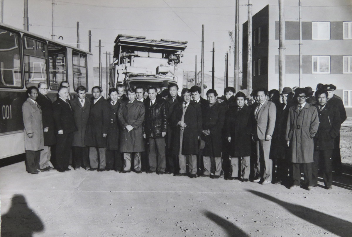 Ulaanbaatar, ZiU-682V [V00] № 4-001; Electric transport employees; Ulaanbaatar — Old Photos
