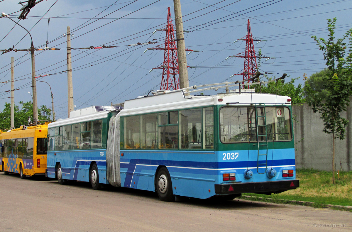 Черкассы, Киев-12.05 № 2037