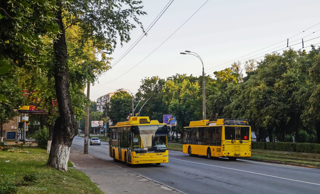 Киев, Богдан Т70110 № 3371