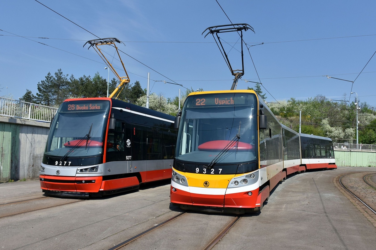 Прага, Škoda 15T4 ForCity Alfa Praha № 9327