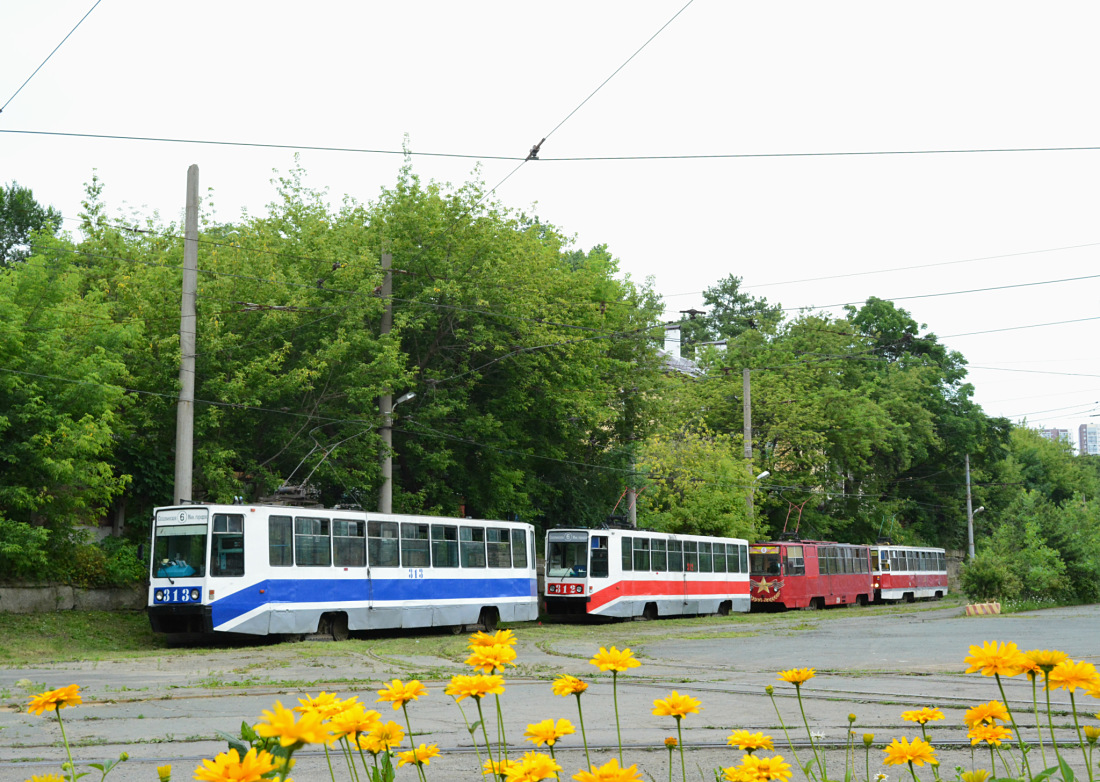 Владивосток, 71-608К № 313; Владивосток, 71-608К № 312; Владивосток — Разные фотографии