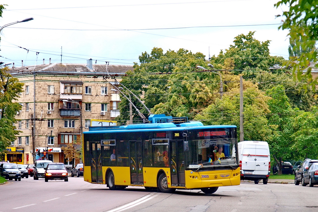 Киев, ЛАЗ E183D1 № 3905