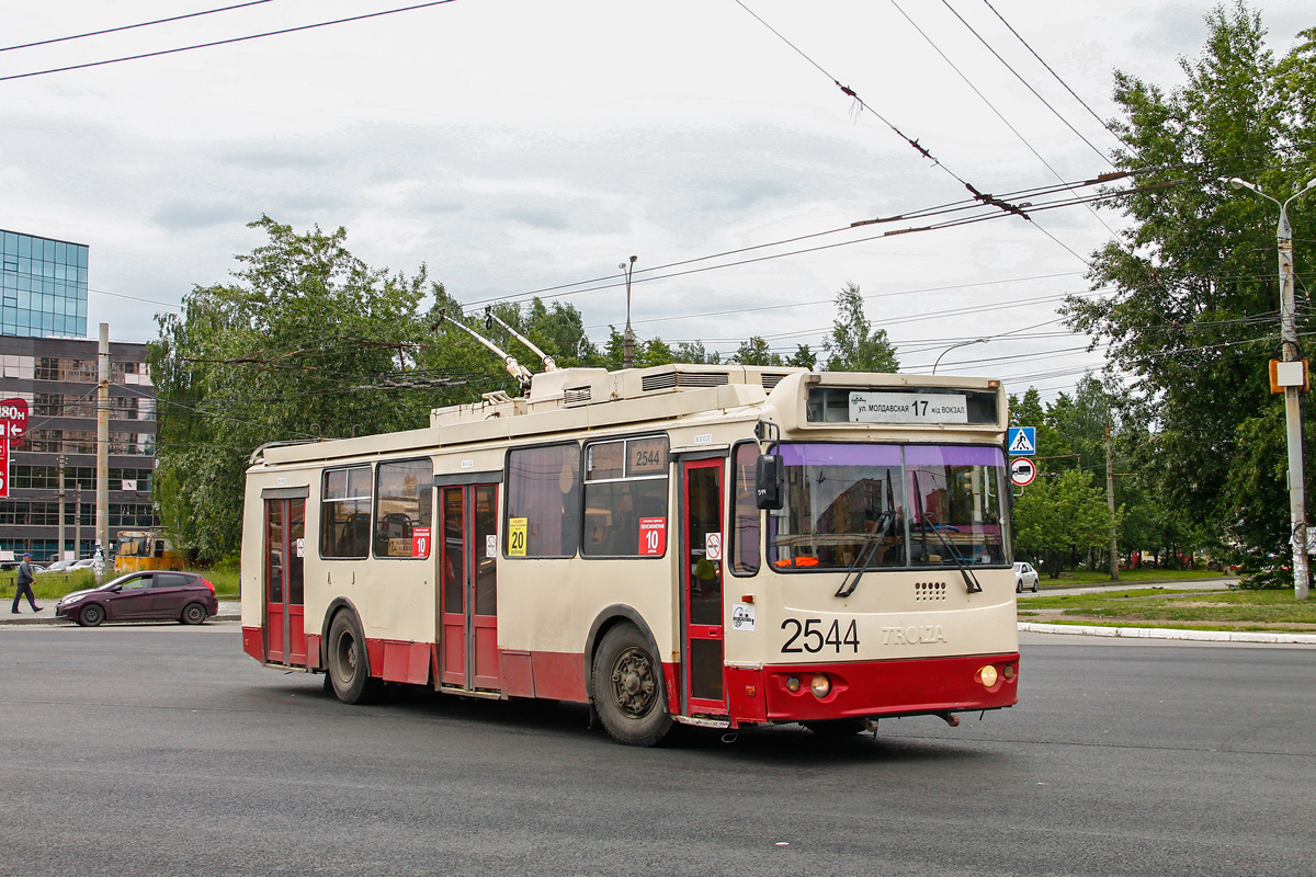 Челябинск, ЗиУ-682Г-016.02 № 2544