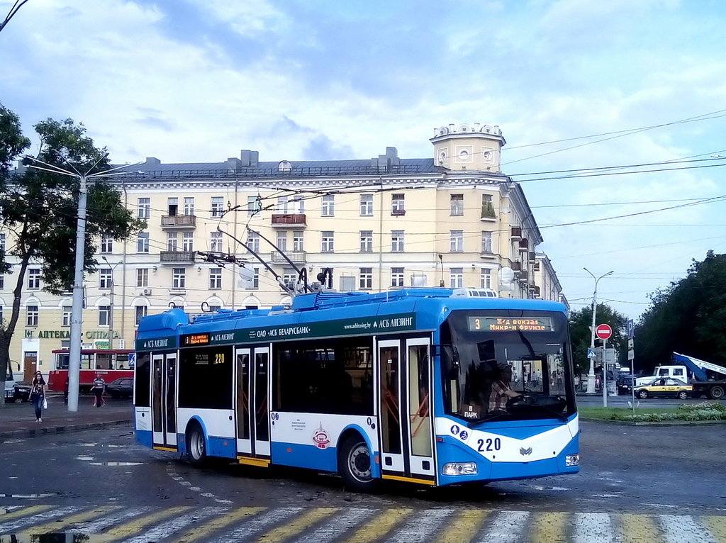 Витебск, БКМ 32100D № 220; Витебск — Конечные остановки/диспетчерские станции