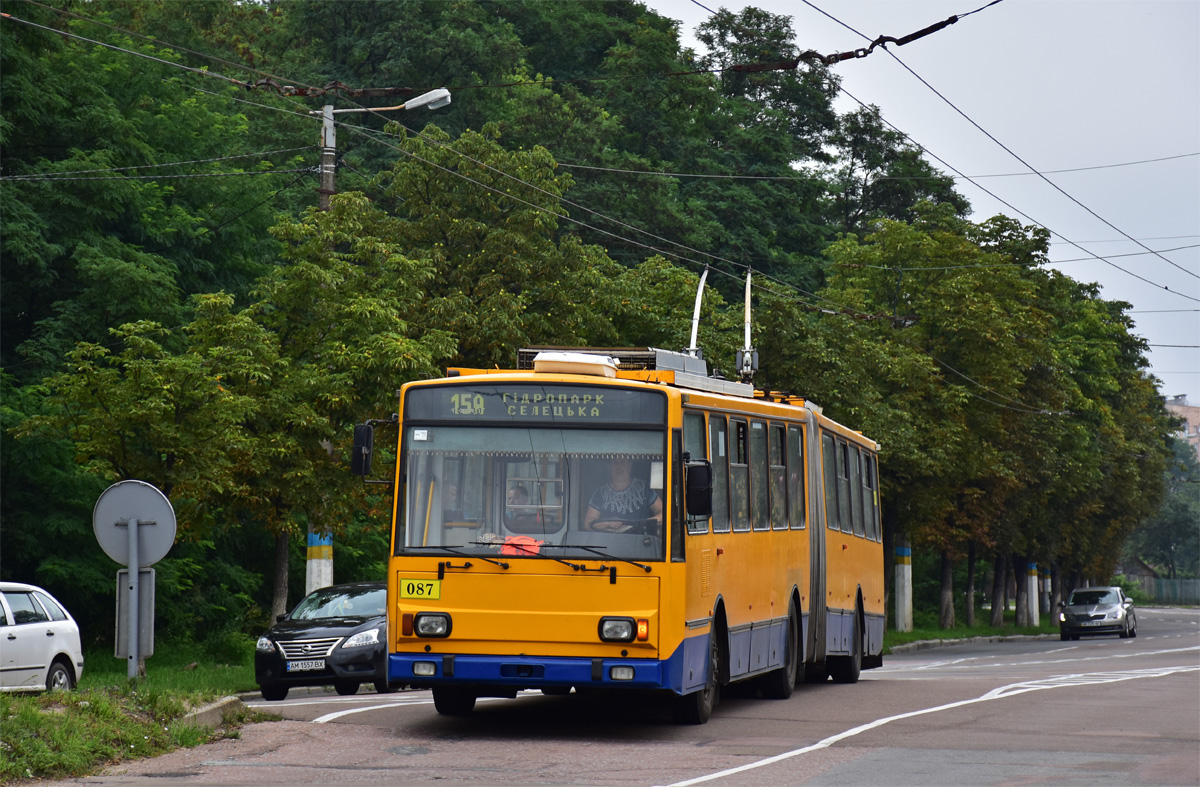 Житомир, Škoda 15Tr13/6M № 087