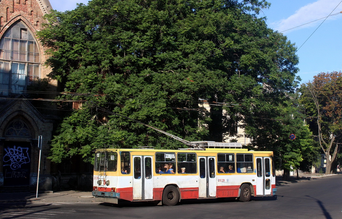 Одесса, ЮМЗ Т2 № 2039