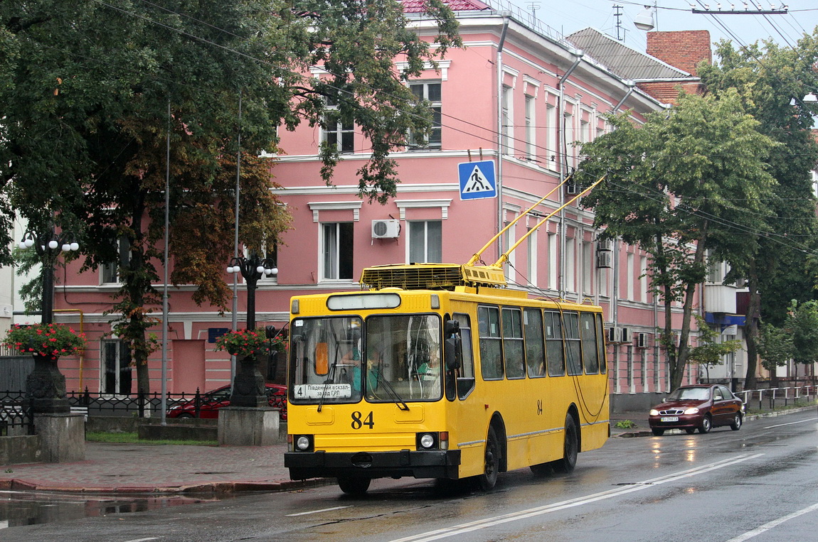 Полтава, ЮМЗ Т2 № 84