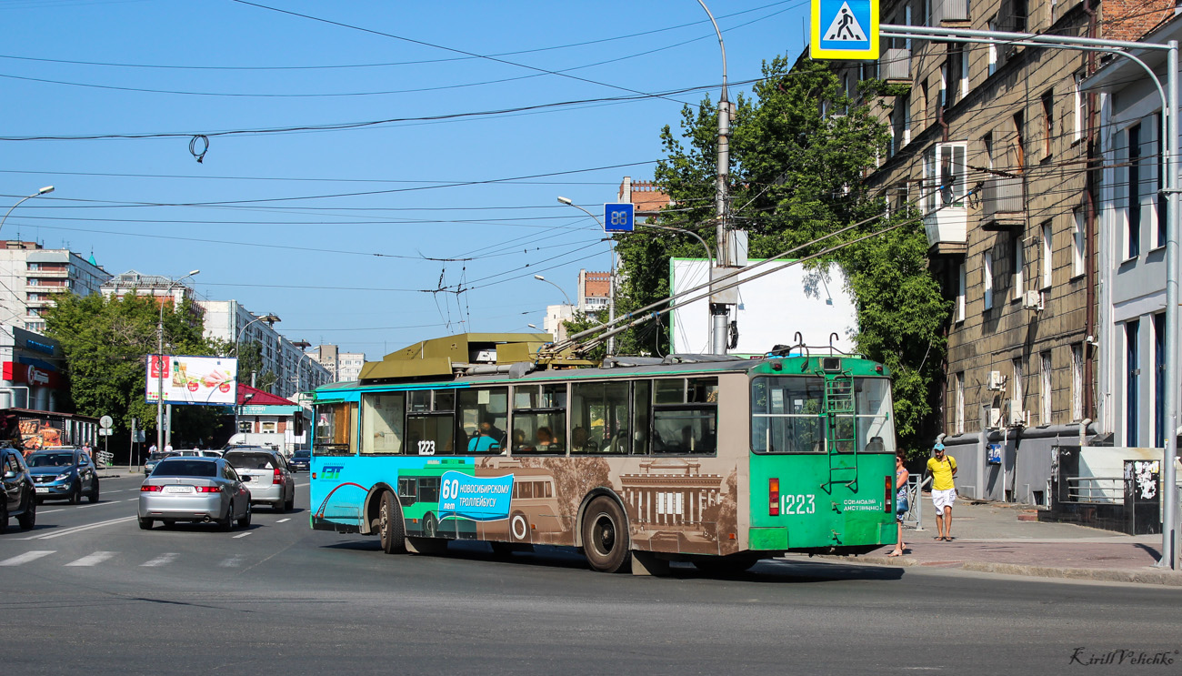 Nowosybirsk, ST-682G Nr 1223