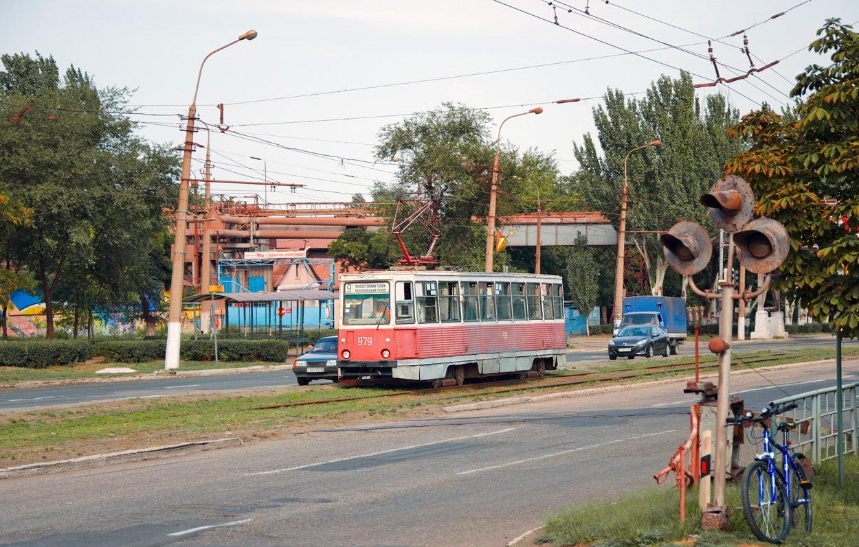 Мариуполь, 71-605 (КТМ-5М3) № 979