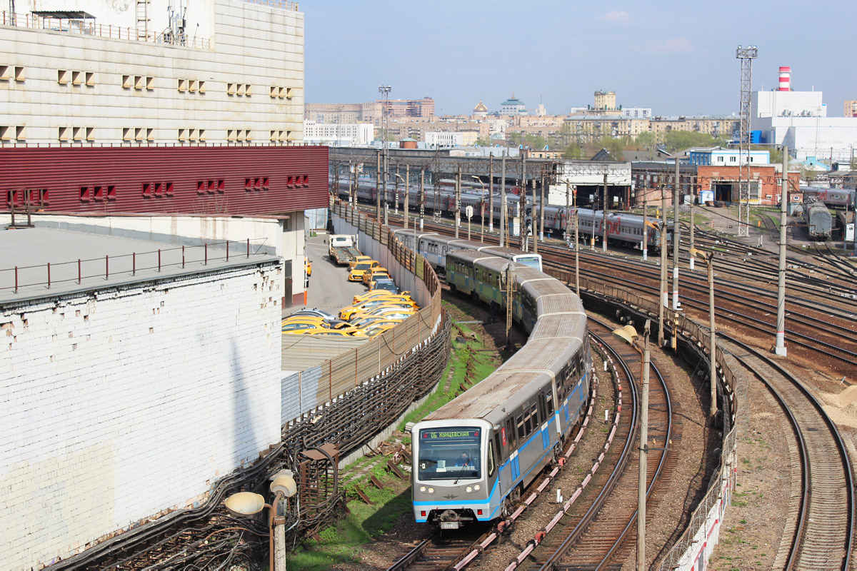 Москва, 81-740.1 «Русич» № 0124