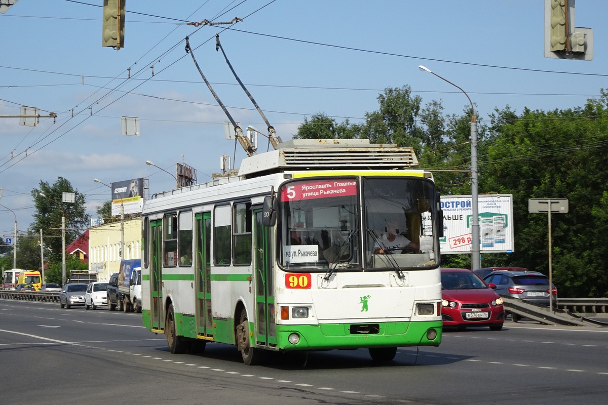 Iaroslavl, LiAZ-5280 (VZTM) N°. 90 Iaroslavl, LiAZ-5280 (VZTM) N°. 90