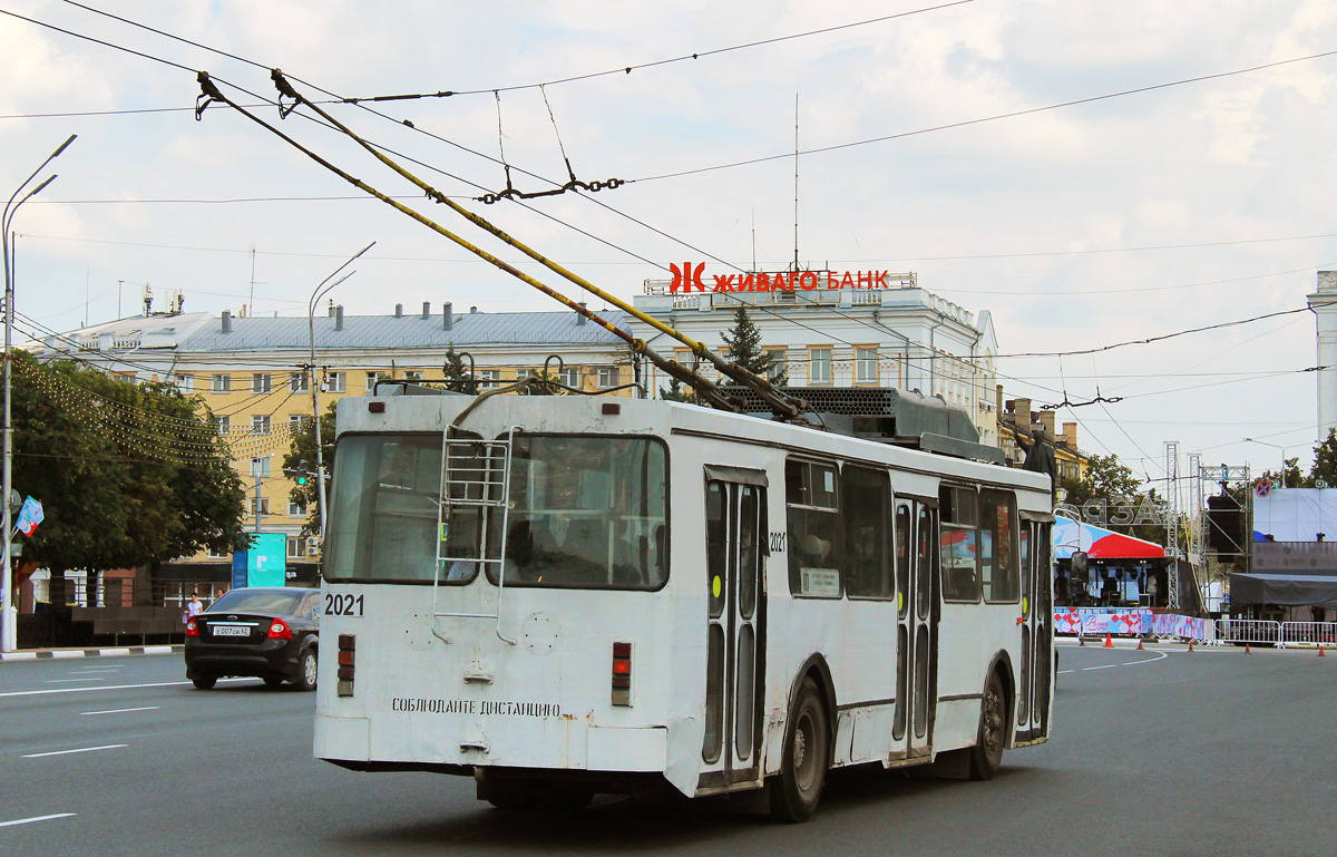 Рязань, ЗиУ-682ГМ1 (с широкой передней дверью) № 2021