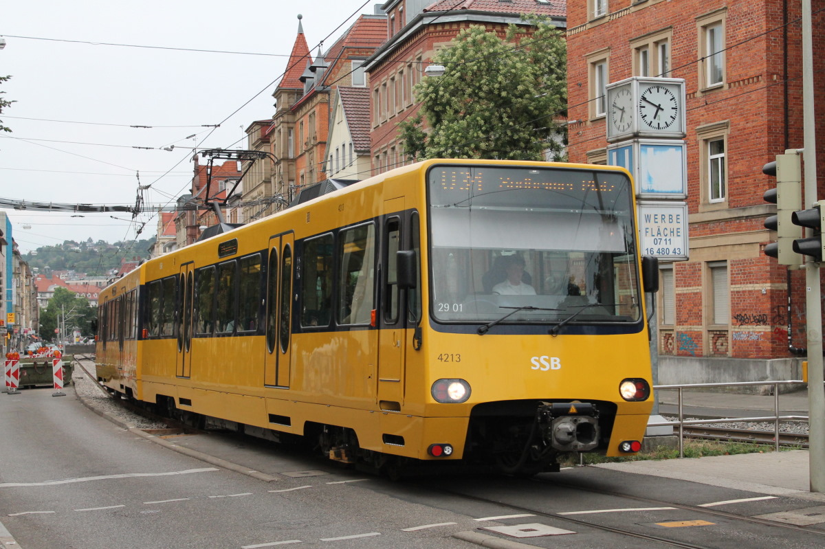 Stuttgart, Duewag DT8.S # 4213 Stuttgart, Duewag DT8.S # 4213