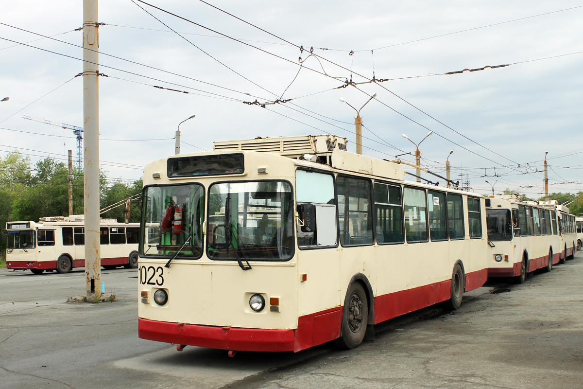Челябинск, ЗиУ-682Г [Г00] № 1023