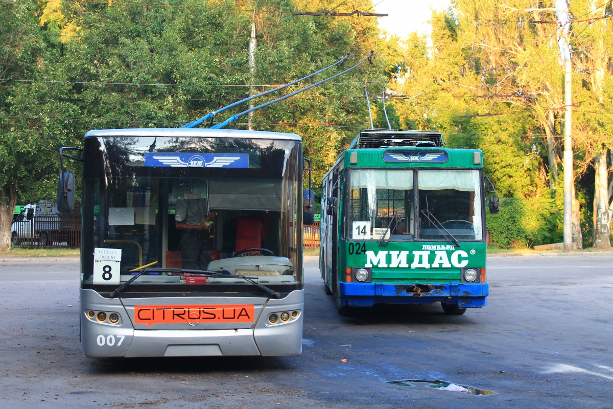 Запорожье, ЛАЗ E183D1 № 007; Запорожье, ЮМЗ Т2 № 024