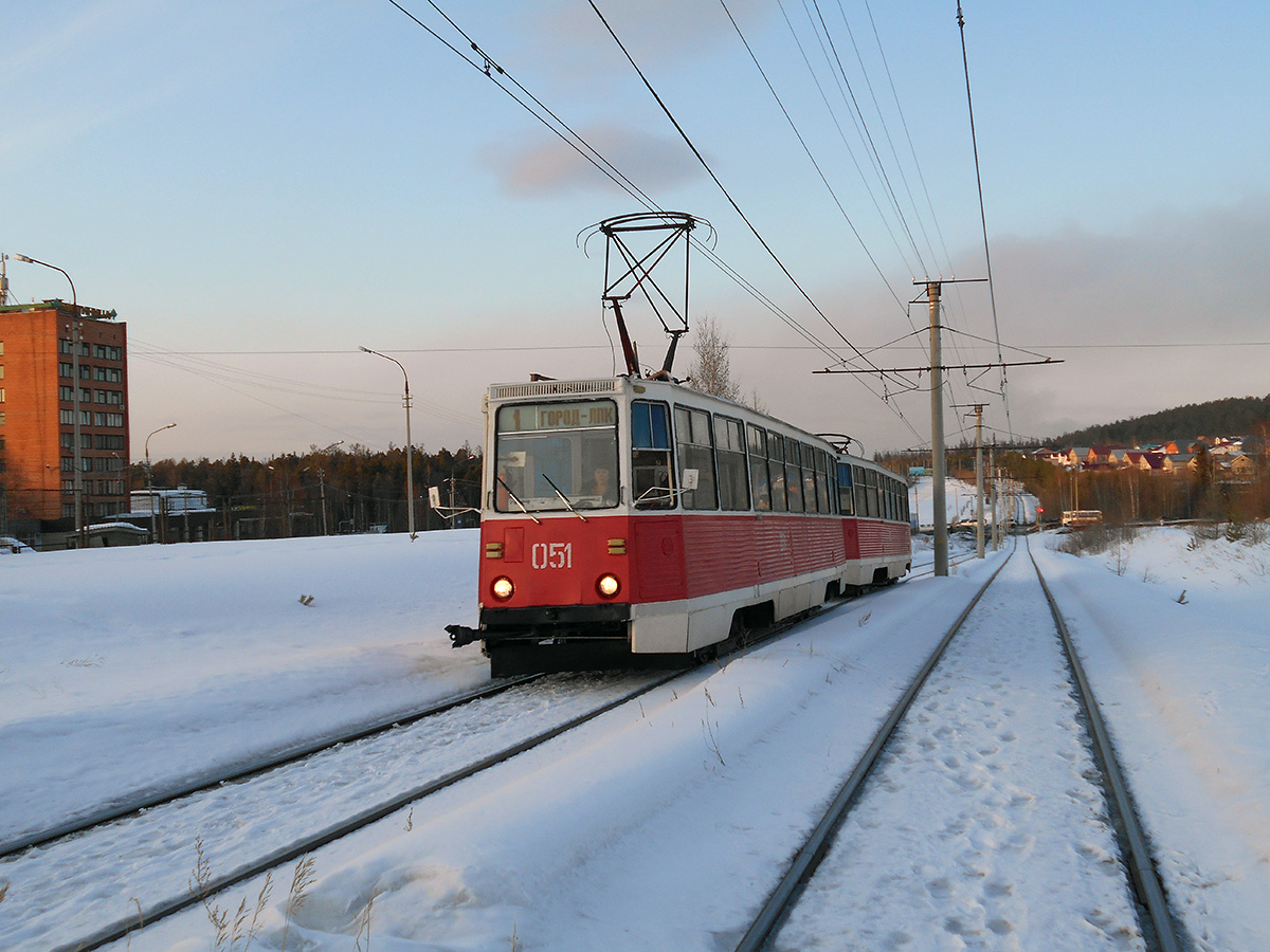 Усть-Илимск, 71-605 (КТМ-5М3) № 051