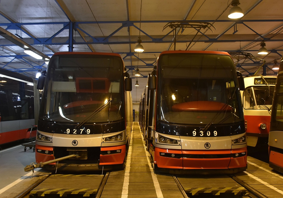 Прага, Škoda 15T3 ForCity Alfa Praha № 9279; Прага, Škoda 15T3 ForCity Alfa Praha № 9309