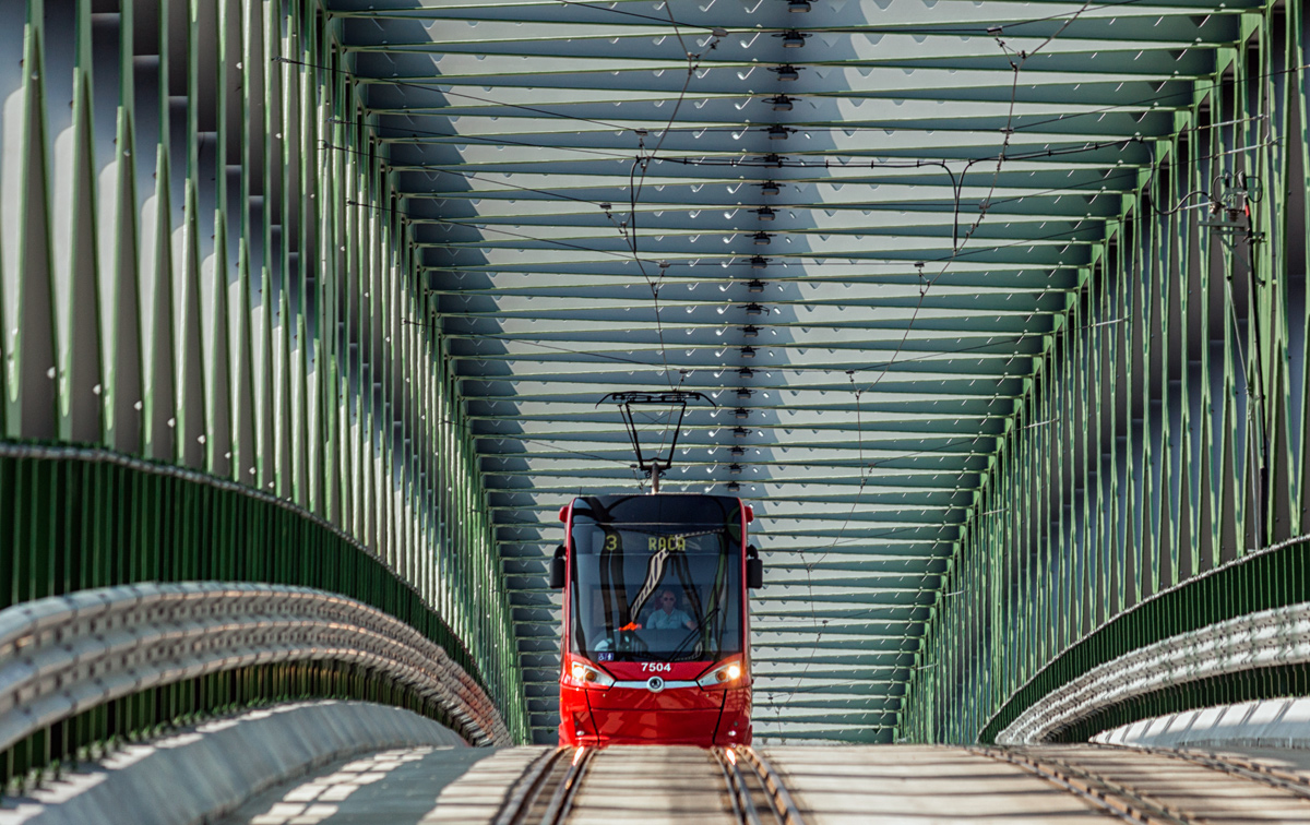 Братислава, Škoda 30T ForCity Plus № 7504