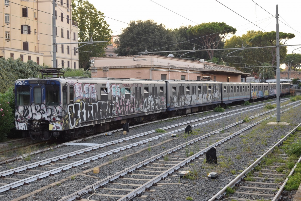 Rome, Breda MA100 № MA016; Rome, Breda MA100 № MA017