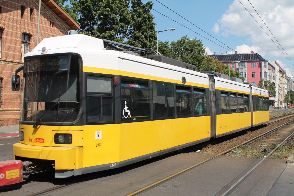 Berlín, BVG GTNO č. 1240