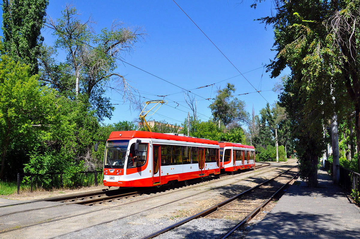 Волгоград, 71-623-03 № 5862; Волгоград, 71-623-03 № 5865