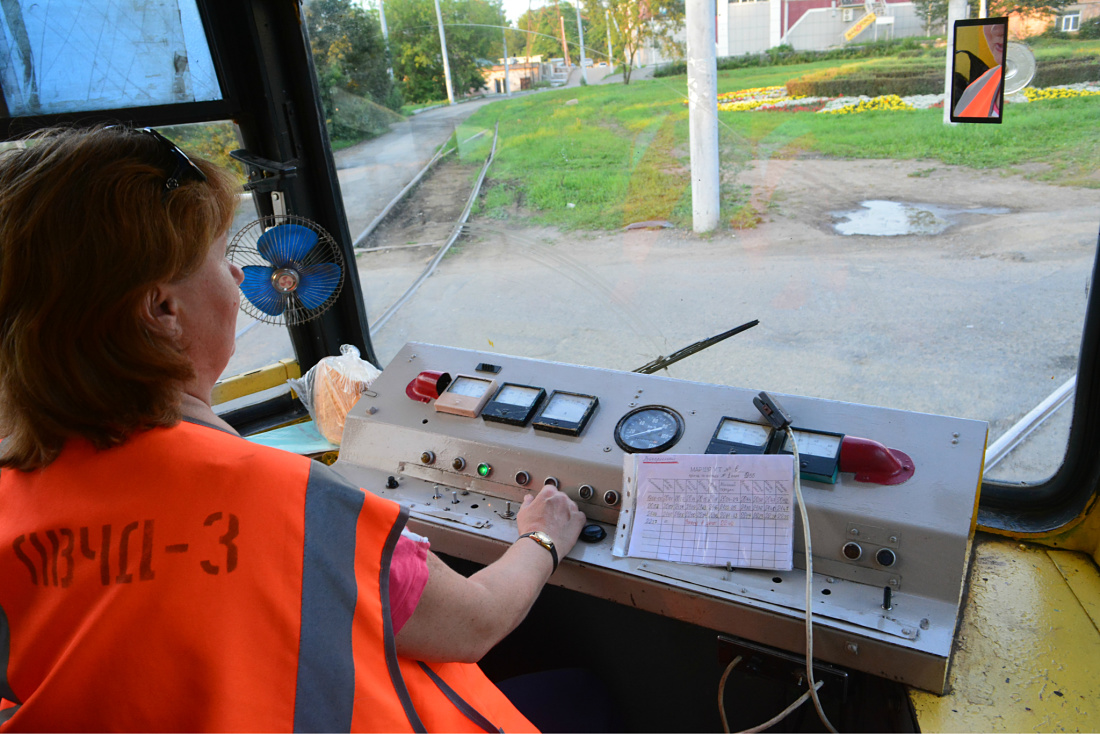 Electric transport employees