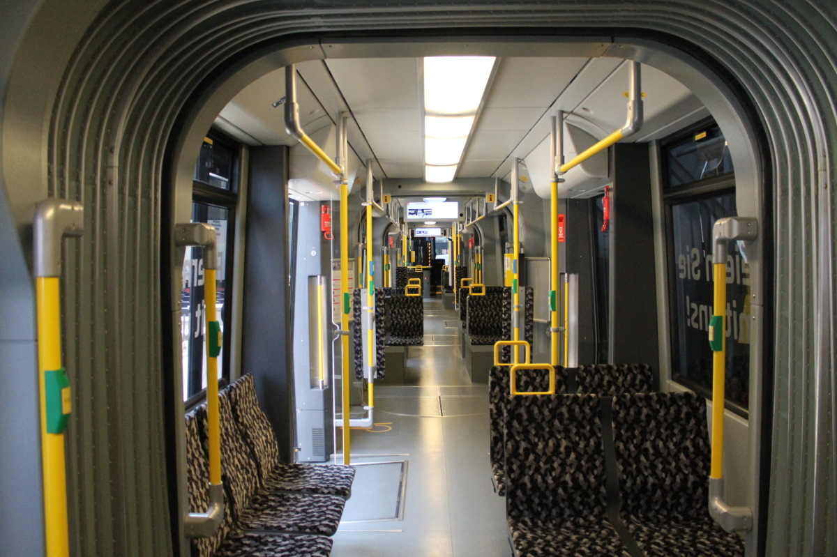 Штраусберг, Bombardier Flexity Berlin (GT6-08ZR/F6Z) № 0042