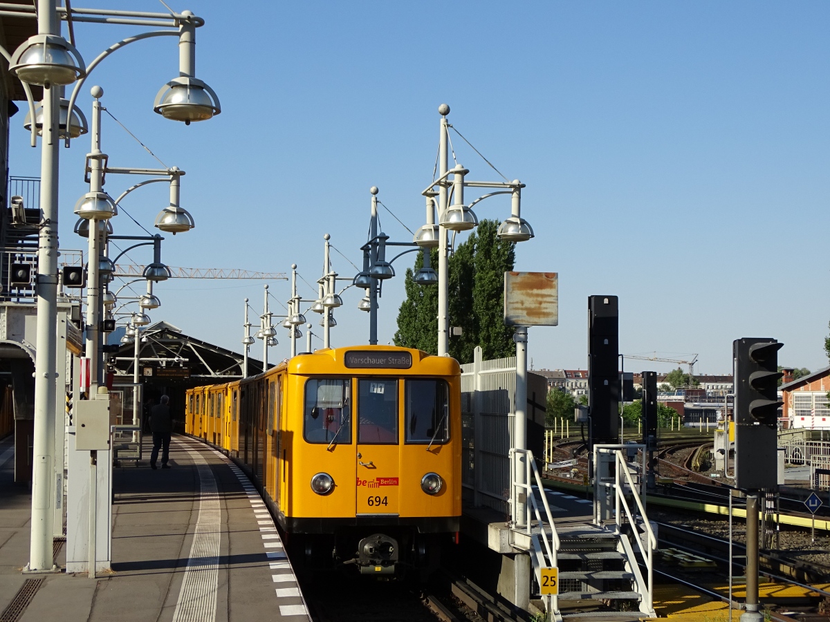 Берлин, BVG A3L71 № 694