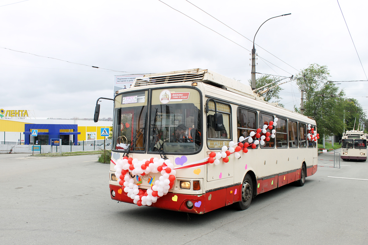 Челябинск, ЛиАЗ-5280 (ВЗТМ) № 2551