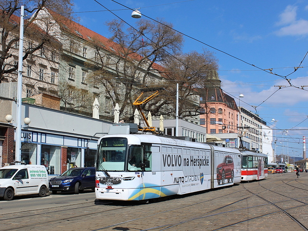 Брно, Vario LF2R.E № 1069