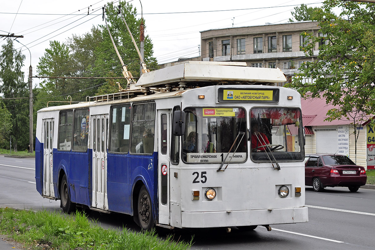 Великий Новгород, ЗиУ-682 КР Иваново № 25